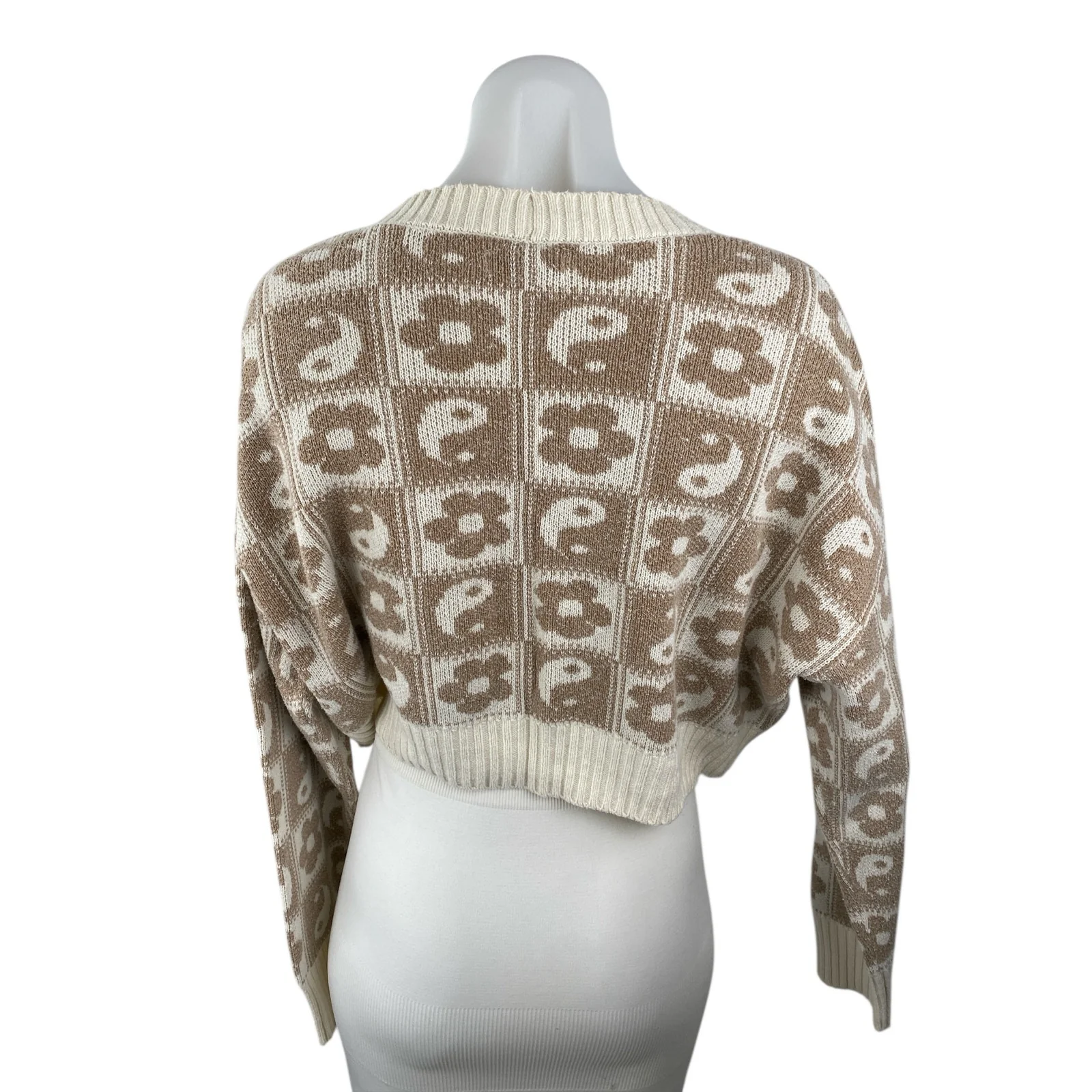 American Eagle Women's Beige Floral Yin Yang Crop Button Up Cardigan Sweater M - Image 2