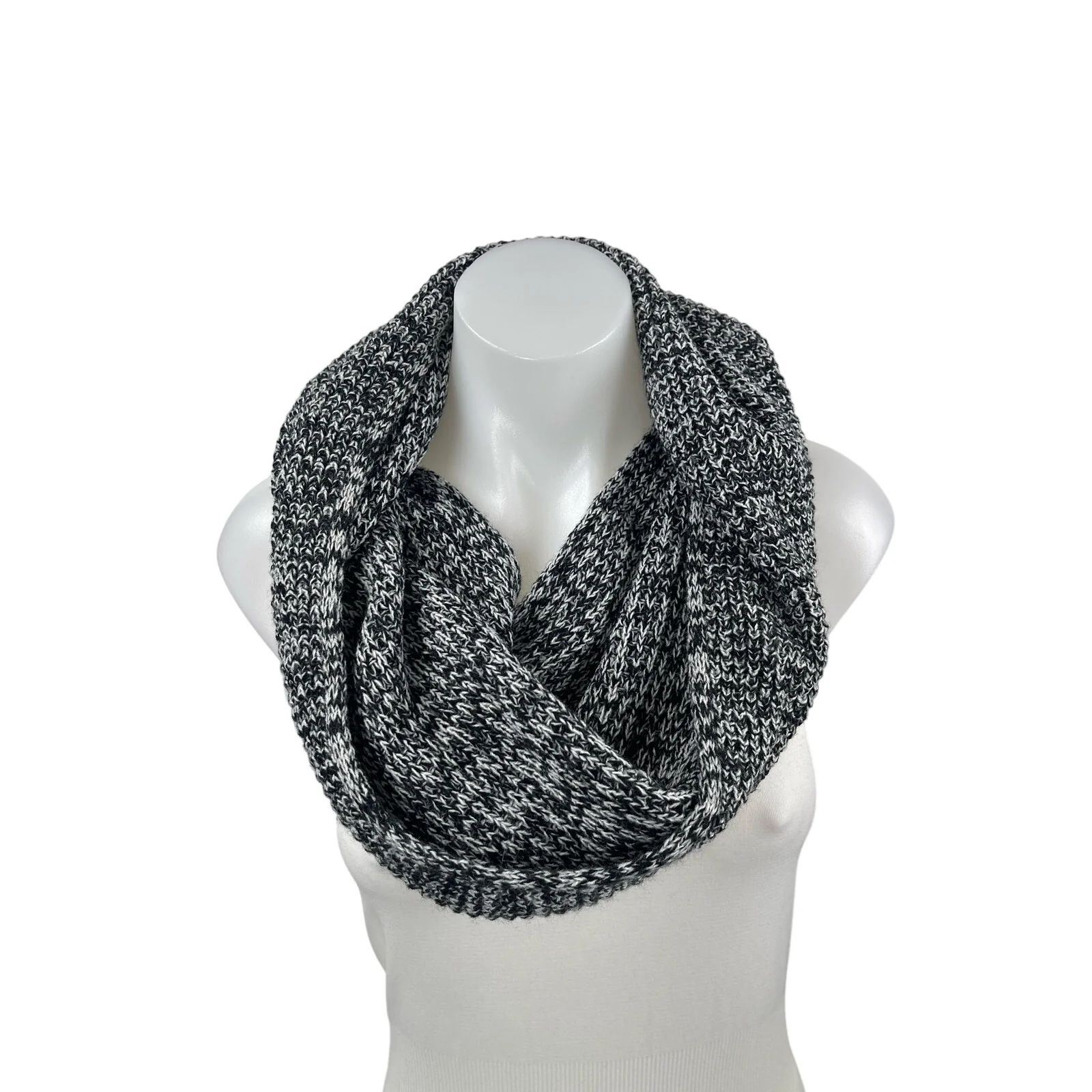 Aritzia TNA Black Marled Knit Cozy Cable Wrap Winter Infinity Neck Scarf OS