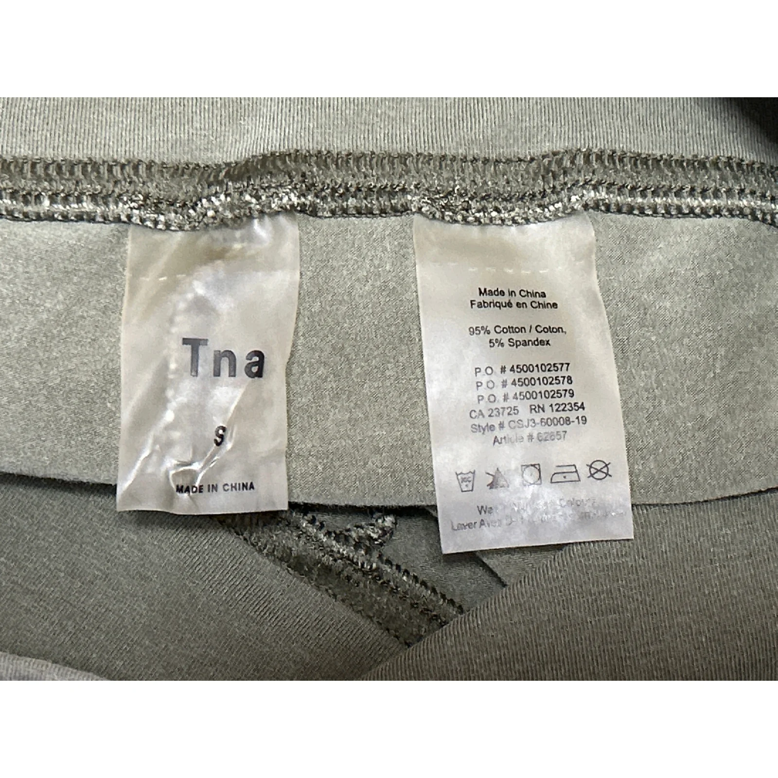 Aritzia TNA Women's Green Low Rise Activewear Fitness Yoga Gym Biker Shorts Sz S - Image 4