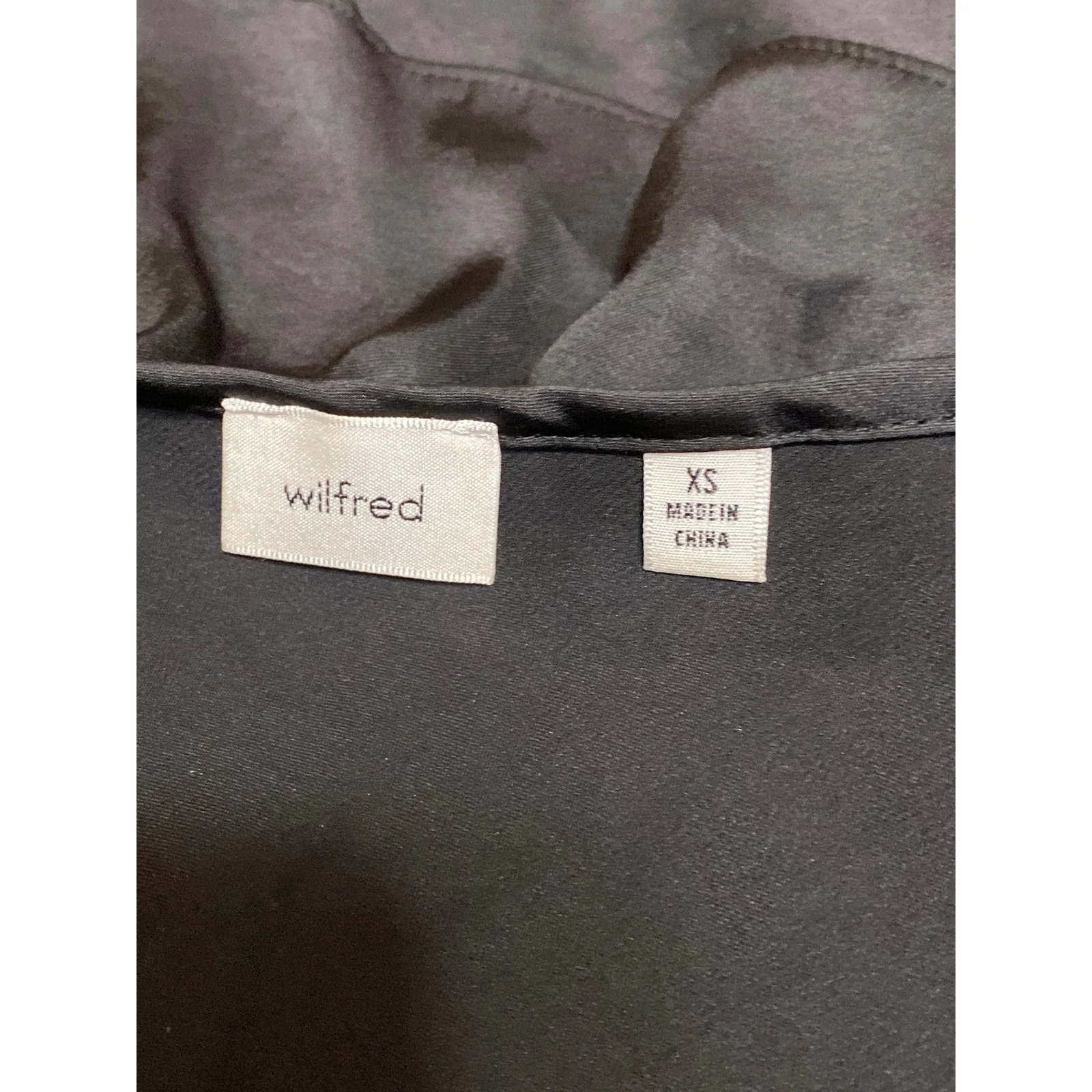Aritzia Wilfred Tonka Satin Women's Black Ruffle Sleeveless Tie Blouse Top Sz XS - Image 5