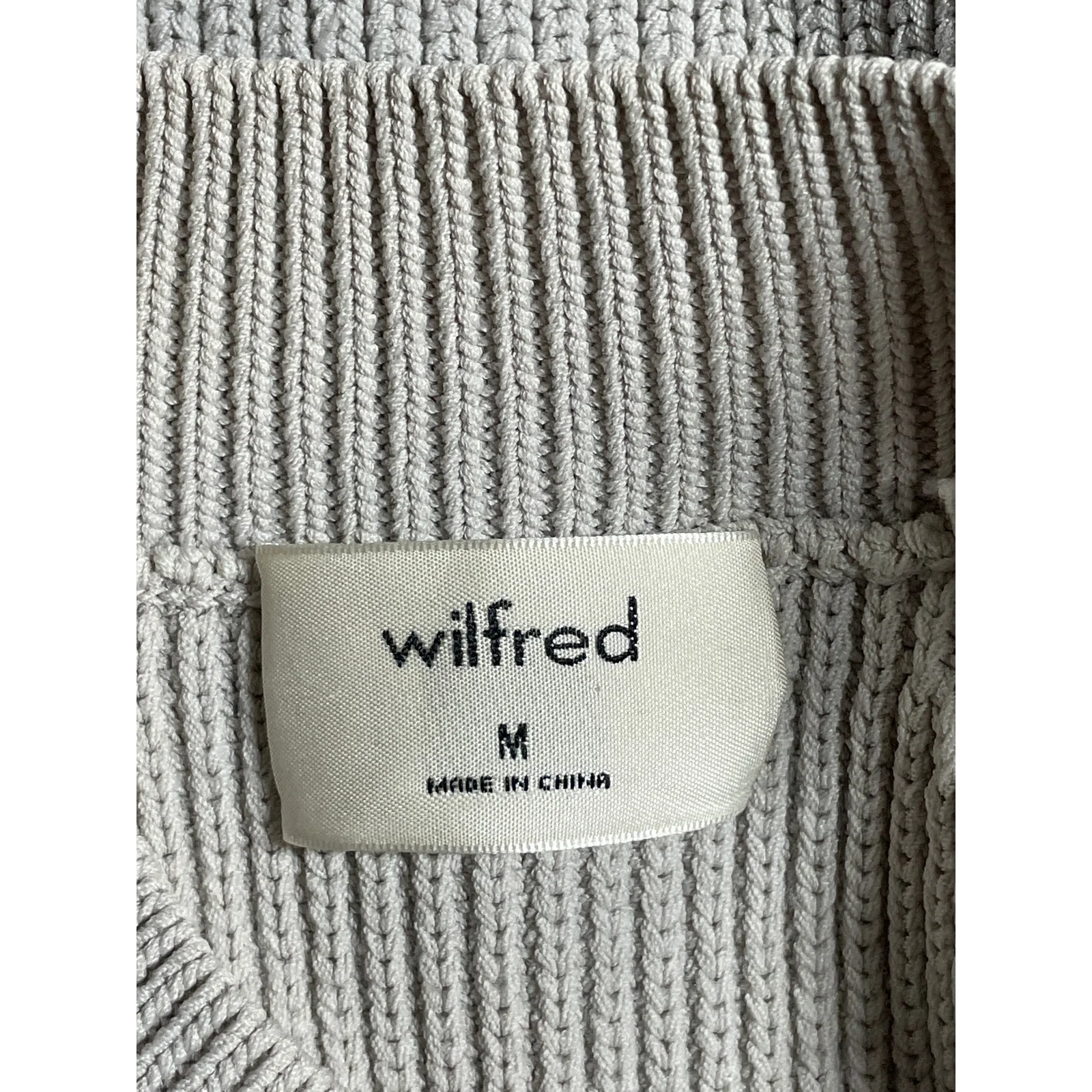 Aritzia Wilfred Women's Gray Ribbed Knit High Neck Sleeveless Crop Top Size M - Image 5