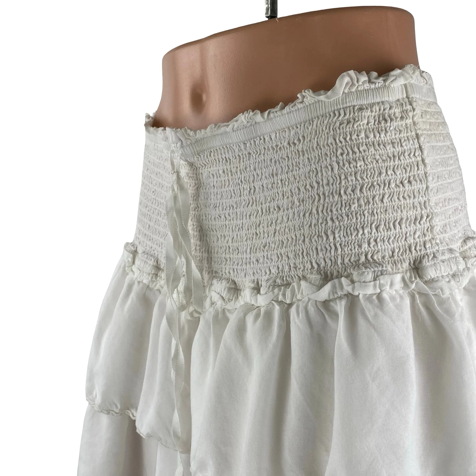 Aritzia Wilfred Women's White Smocked Tiered Ruffle Mini Flare A-Line Skirt Sz L - Image 3