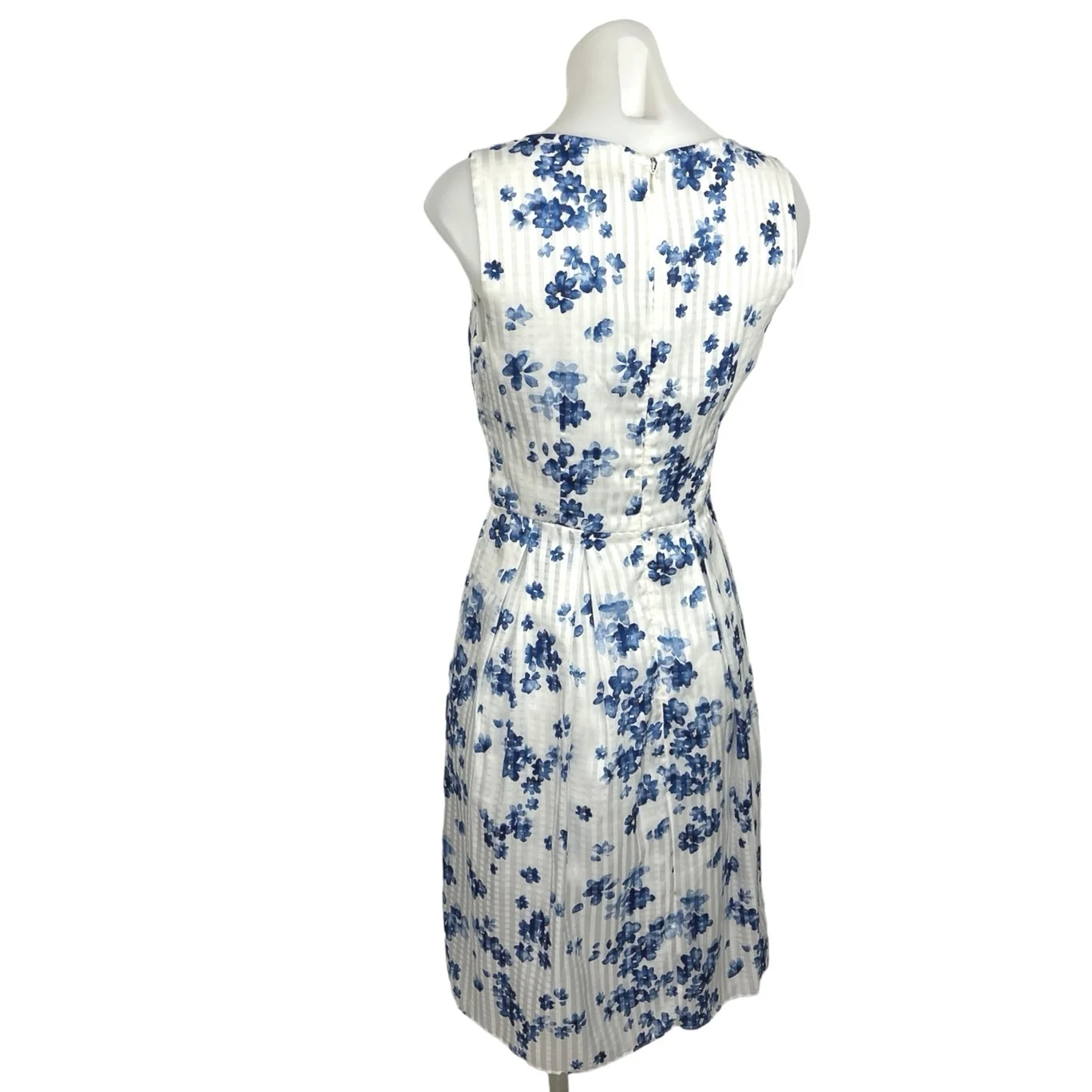 Avirate Floral Print White Boat Neck Sleeveless Fit & Flare Midi Dress Size 6 - Image 2