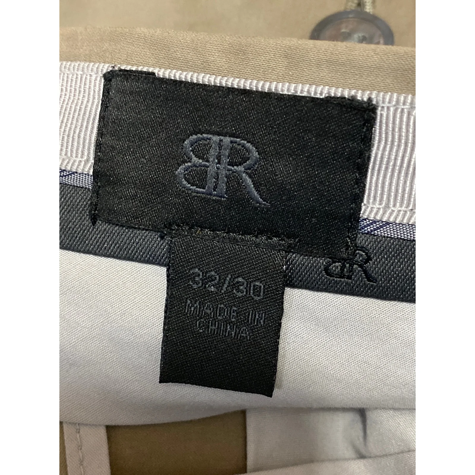 Banana Republic Men's Beige Tan Straight Leg Chino Khaki Trousers Dress Pants 32 - Image 3