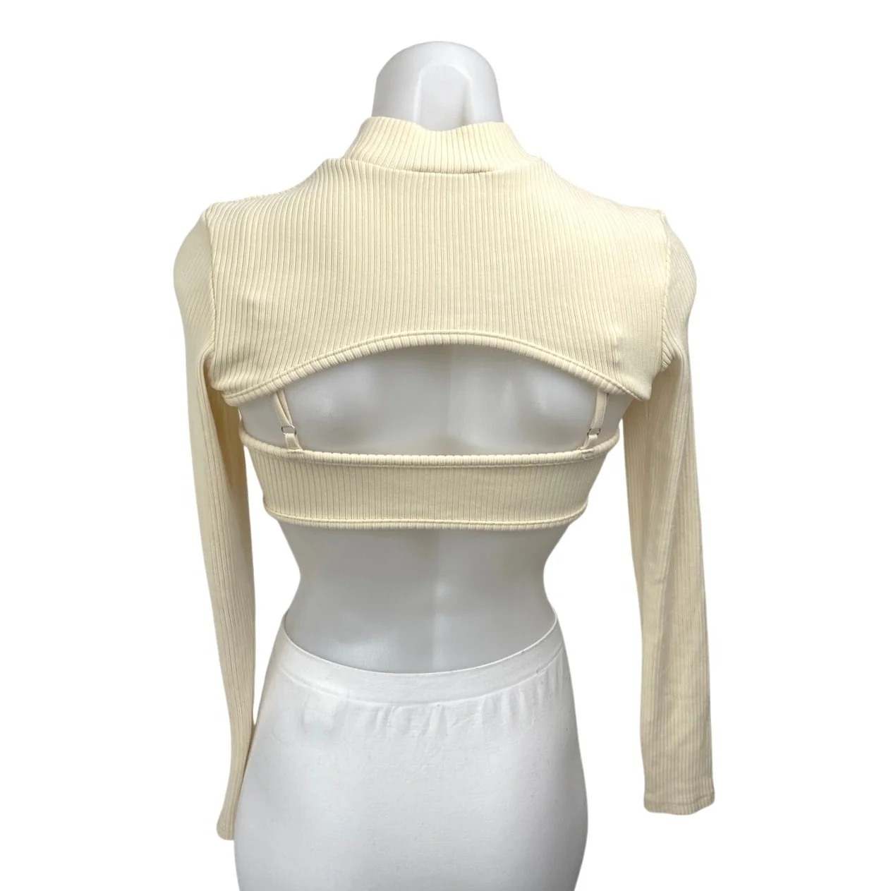 Beginning Boutique Cream Ribbed Knit Long Sleeve Cutout Sweater Crop Top Size 6 - Image 2