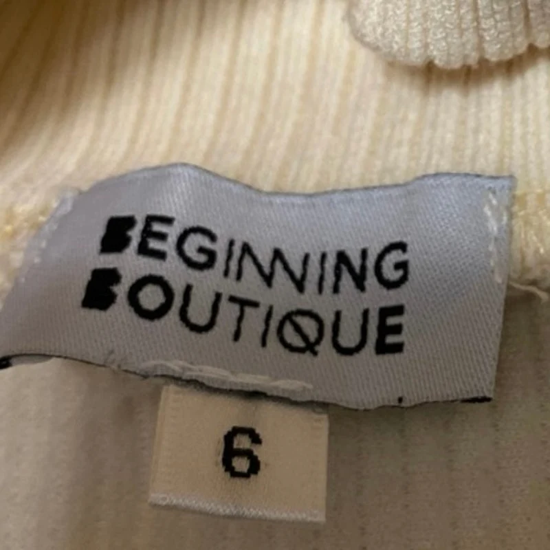 Beginning Boutique Cream Ribbed Knit Long Sleeve Cutout Sweater Crop Top Size 6 - Image 3