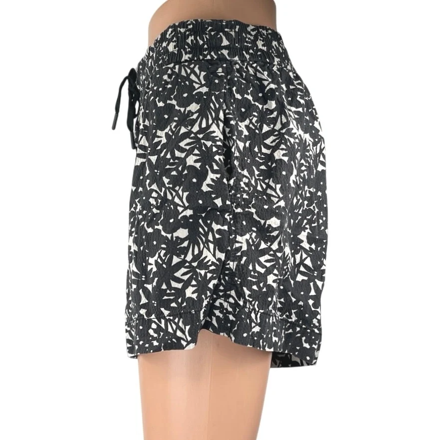 Everlane Women's Black White Floral High Waisted Casual Mini Shorts Size M - Image 2