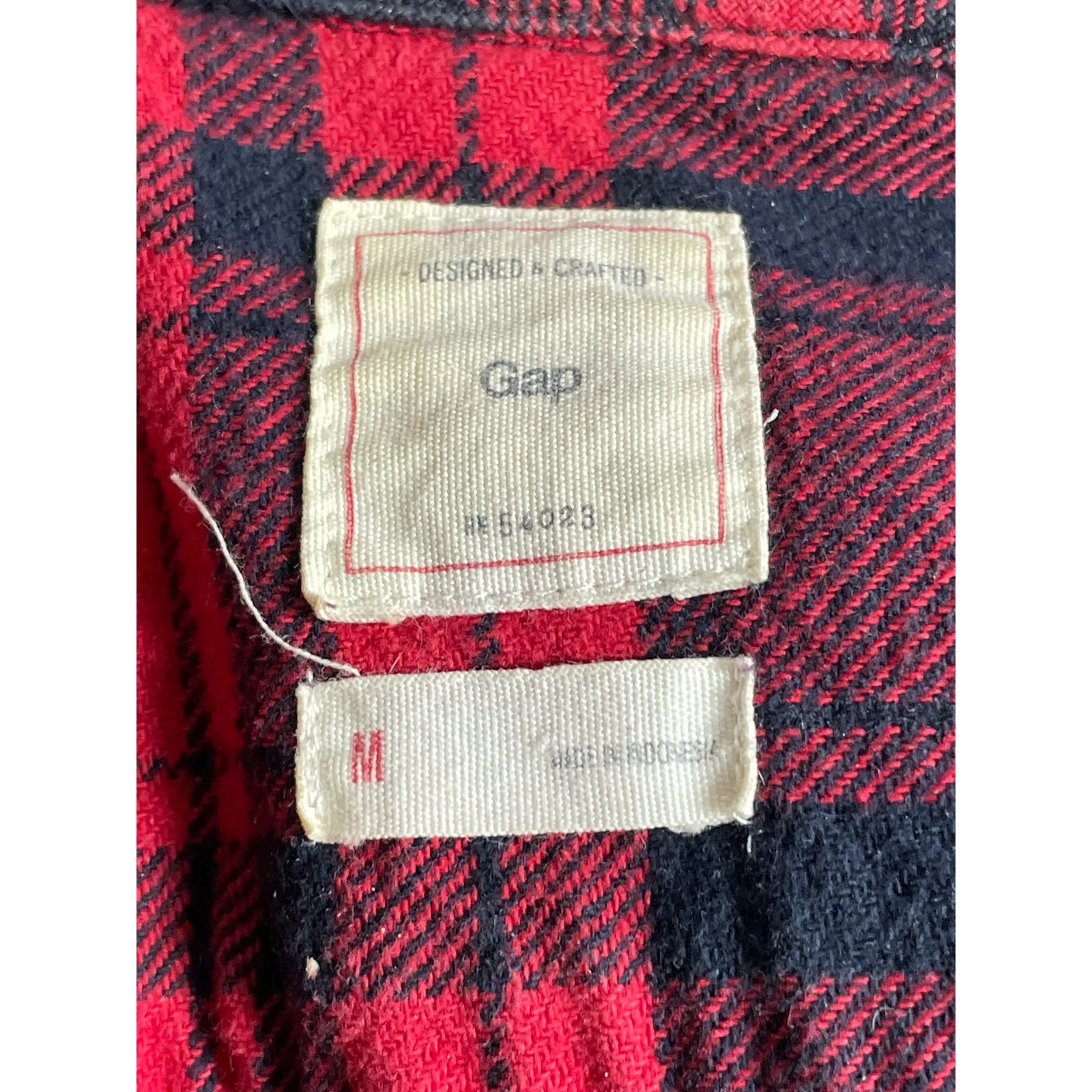 Gap Men's Red Plaid Flannel Long Sleeve Pocket Button Down Shirt Top Size M - Image 5