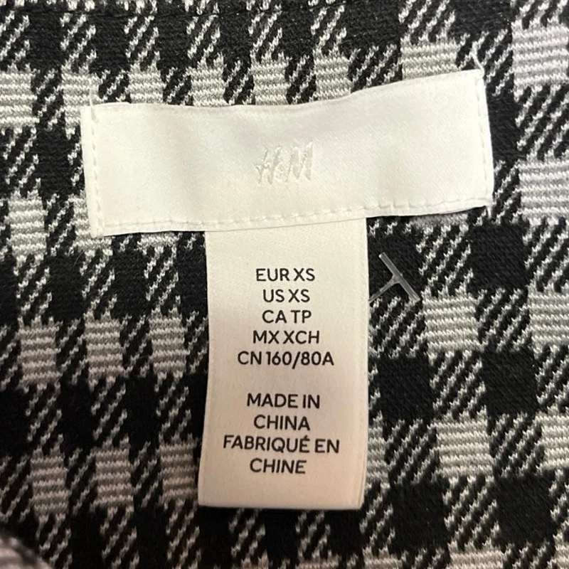 H&M Black White Checkered Plaid Long Sleeve Button Up Crop Blazer Coat Jacket XS - Image 3