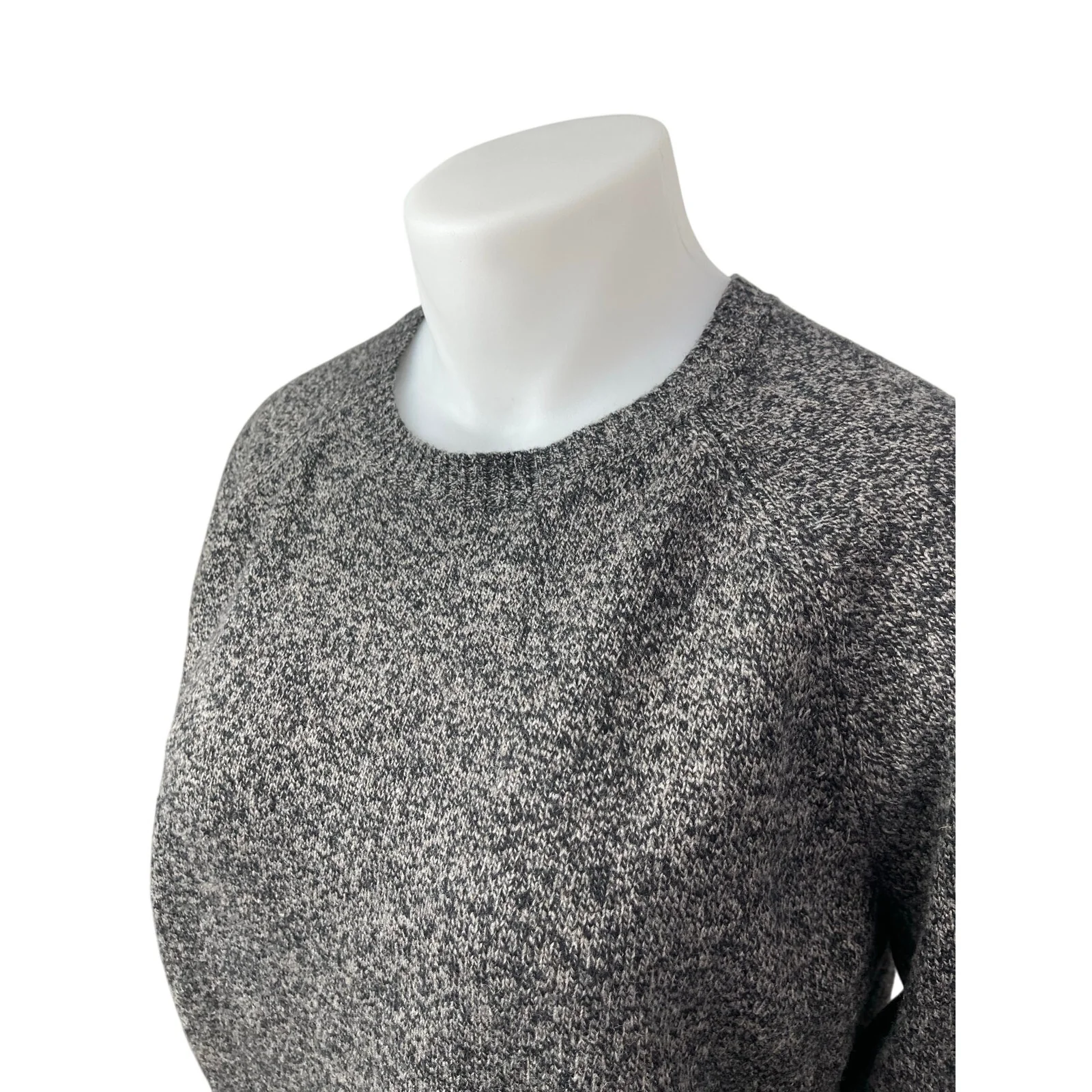 J.Crew Women's Gray 100% Lambswool Crew Neck Long Sleeve Sweater Top Size XL - Image 2