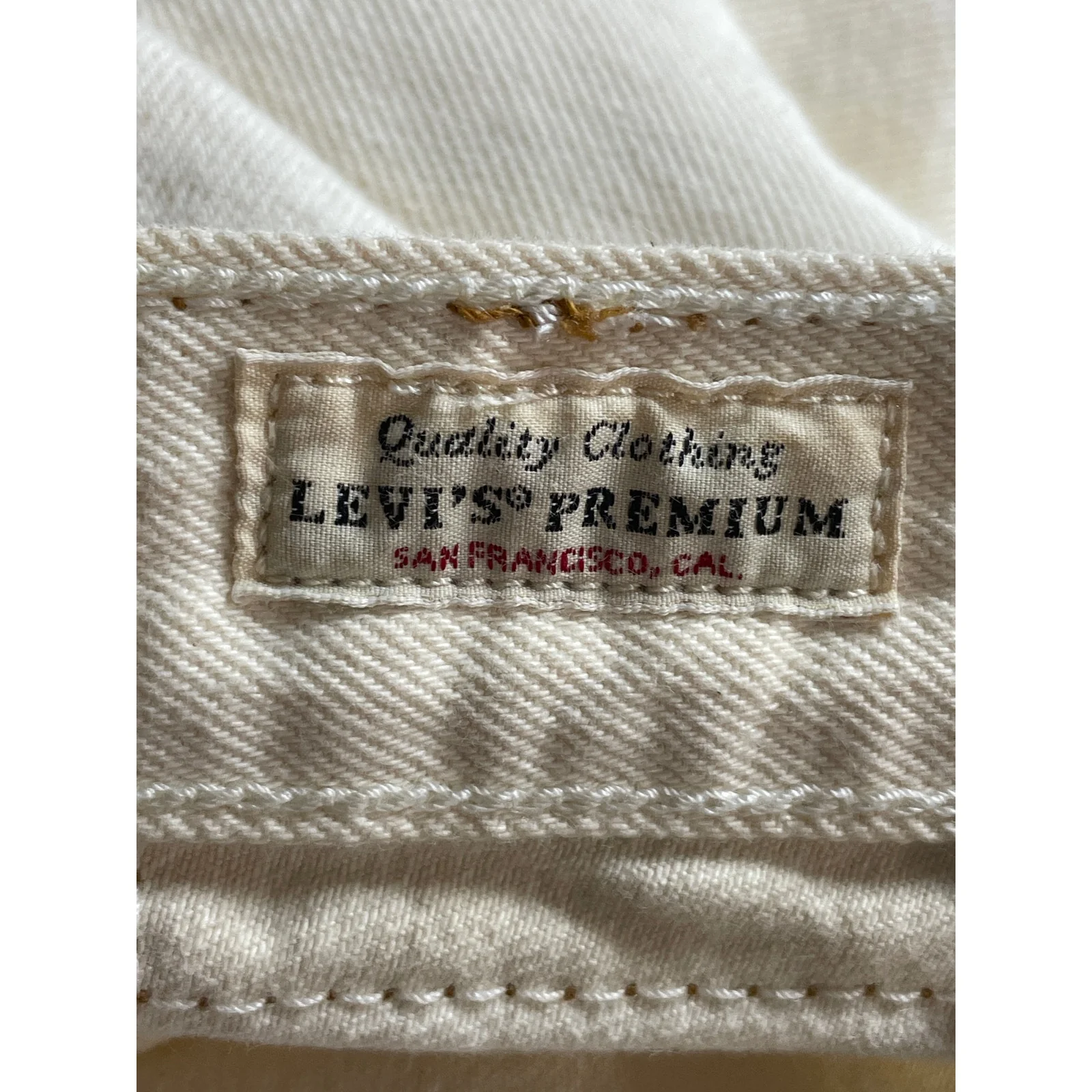 Levi's 70s High Slim Straight Leg Women's White High Rise Denim Jeans Size 27 - Image 5