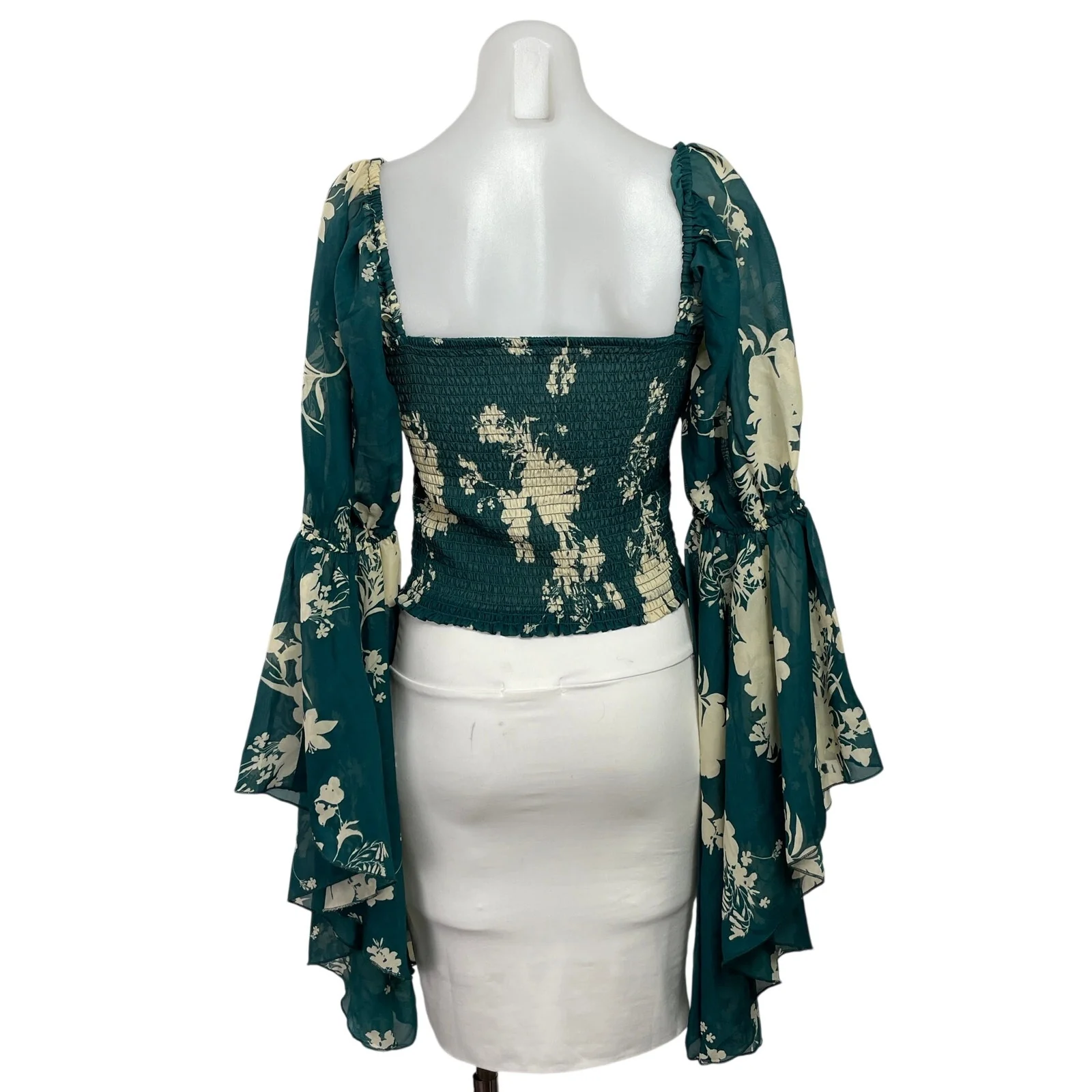 Live 4 Truth Green Floral Smocked Shirred Long Bell Sleeve Boho Crop Top Size S - Image 3