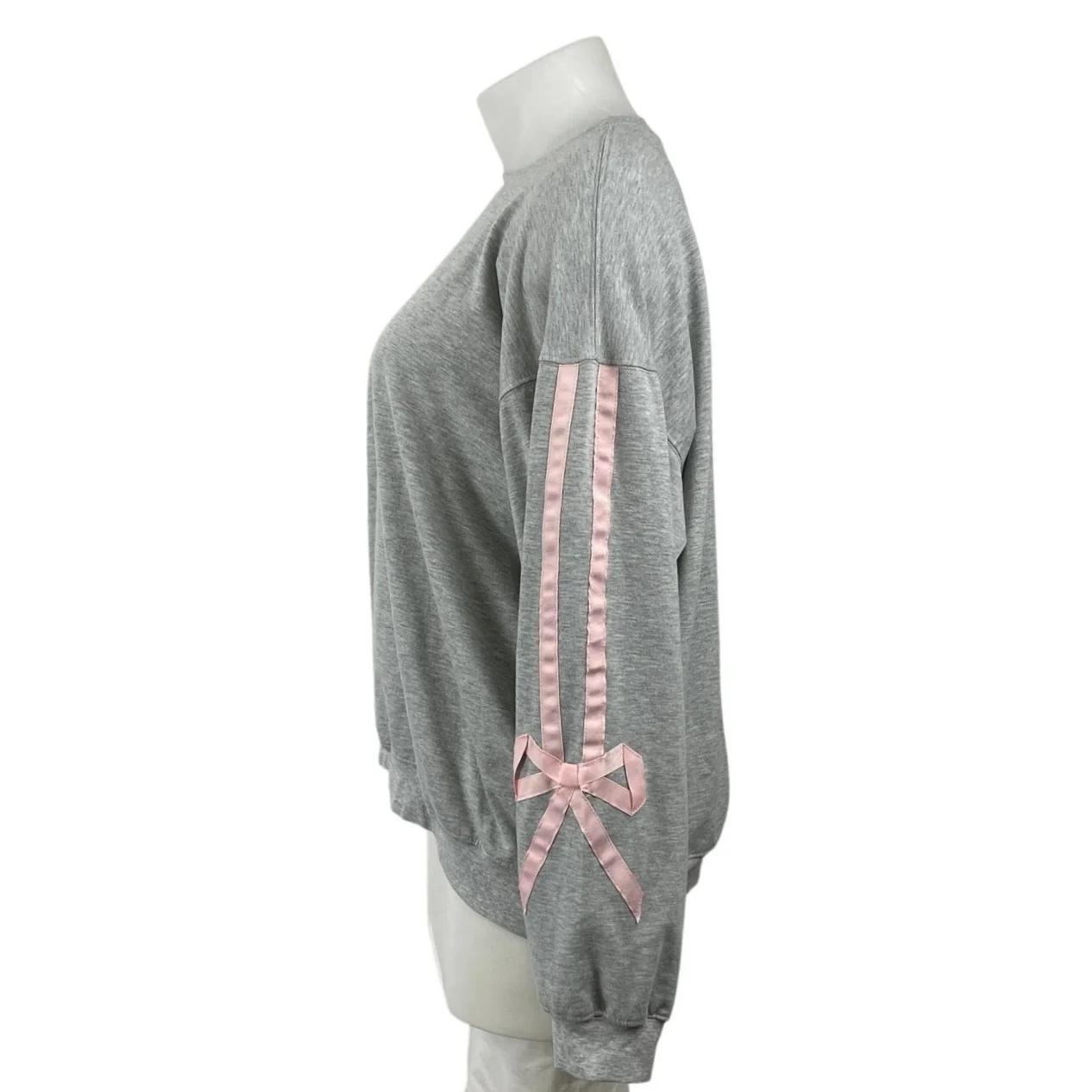 Main Strip Women's Gray Embroidered Pink Bow Long Sleeve Sweatshirt Top Size L - Image 3