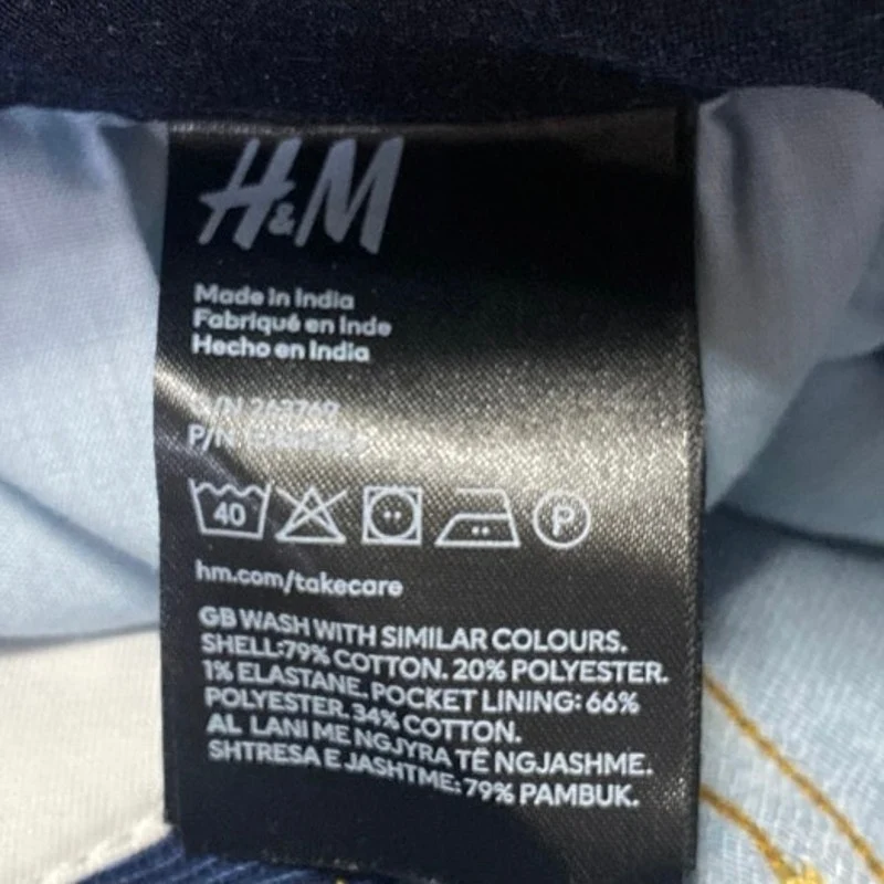 NEW H&M Men's Blue Dark Wash Cuffed Regular Bermuda Denim Jean Shorts Size 34 - Image 6
