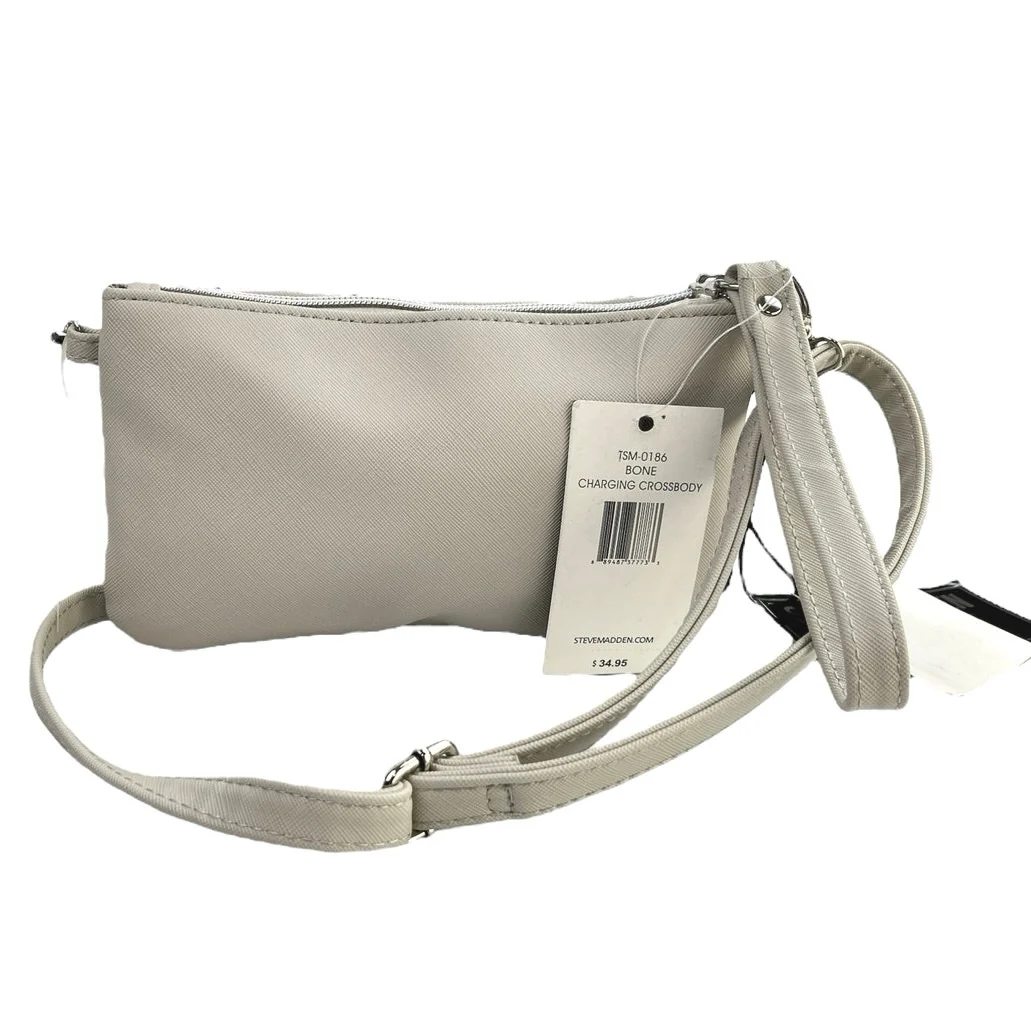 NEW Steve Madden Take Charge White Leather Zip Charging Crossbody Wristlet Bag - Image 2