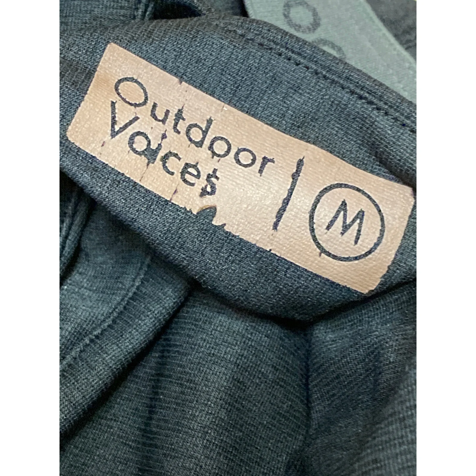 Outdoor Voices Hug Dark Green Logo Band V Neck Athletic Sports Bra Crop Top M - Image 3