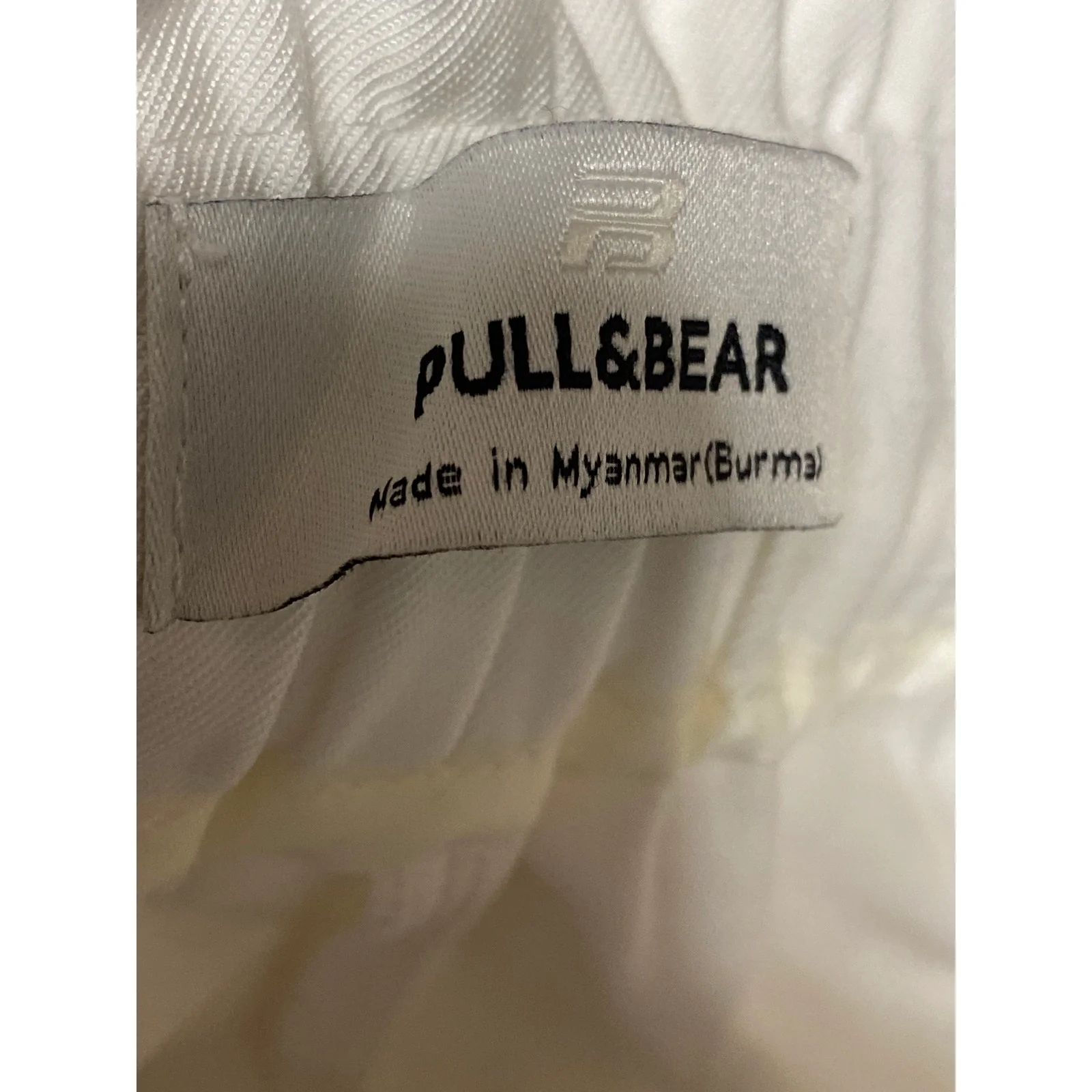 Pull & Bear Women's White High Rise Drawstring Mini Wide Leg Paperbag Shorts L - Image 3
