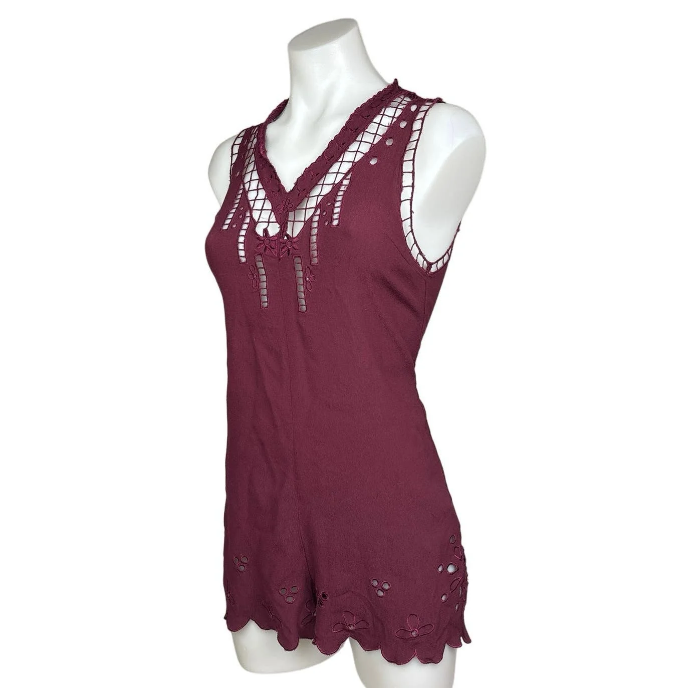 Staring at Stars Maroon Red Cutout Eyelet V Neck Sleeveless Romper Short Size S - Image 2