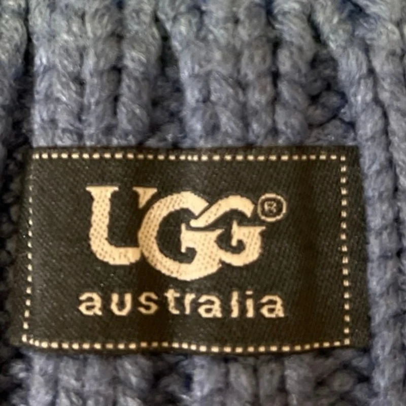 UGG Women's Blue Cable Knit Faux Fur Pompom Logo Patch Beanie Hat One Size - Image 3
