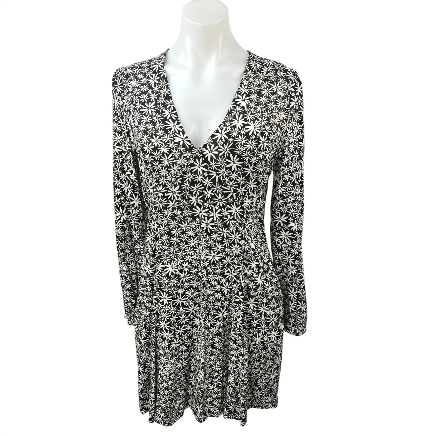 Uniqlo Black White Daisy Floral V-neck Long Sleeve Fit & Flare Mini Dress Size S