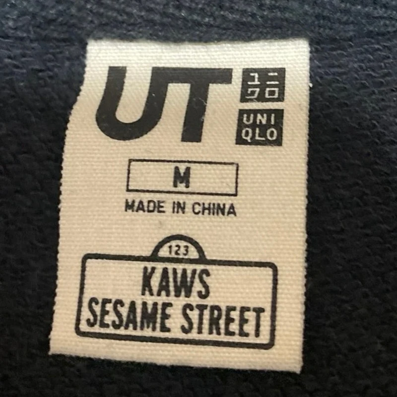 Uniqlo KAWS Sesame Street Men's Black Elmo Big Bird Long Sleeve Sweatshirt Top M - Image 4
