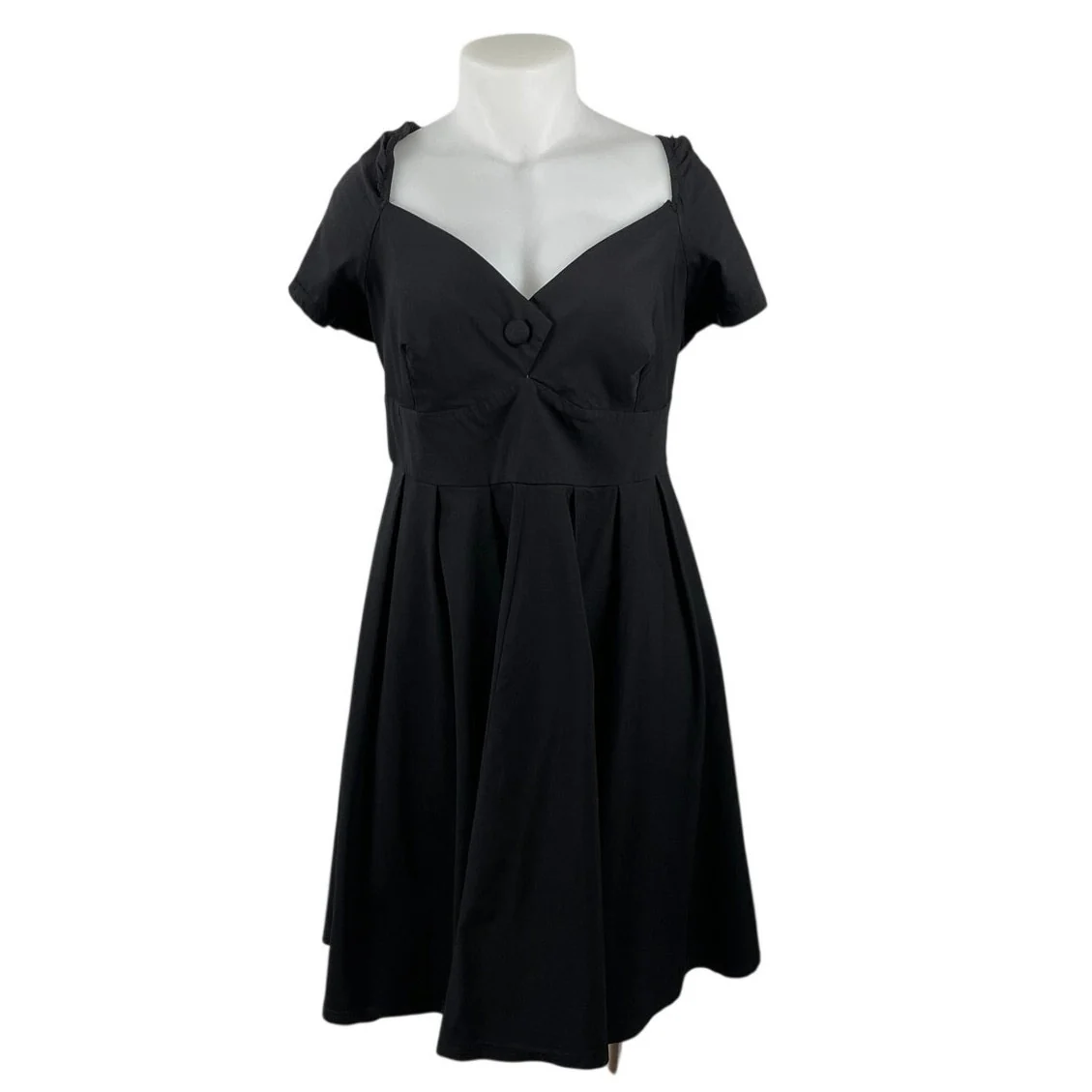 Unique Vintage Black Sweetheart Cap Sleeve Pleated Midi Flare A-Line Dress Sz 4X