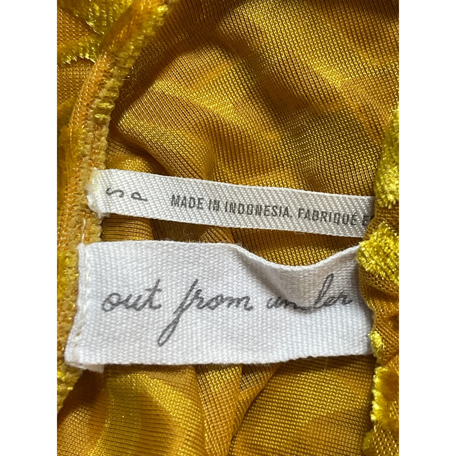 Urban Outfitters Out From Under Yellow Gold Velvet Jacquard Bodysuit Top Size S - Image 4