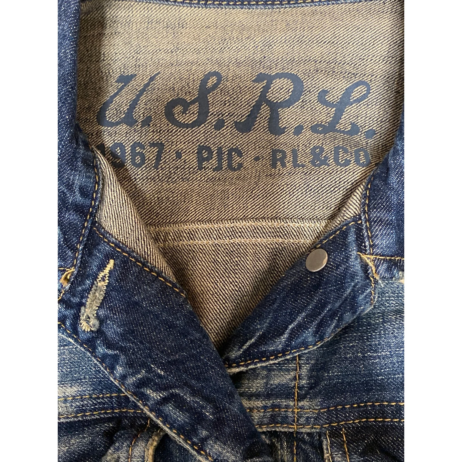 USRL Women's Blue Long Sleeve Button Down Trucker Denim Jean Jacket Size S - Image 4
