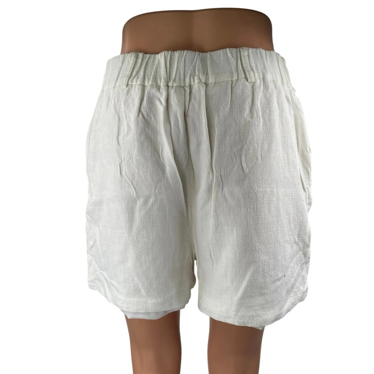 Walter Baker Women's White Linen High Waisted Pleated Casual Mini Shorts Size M - Image 3