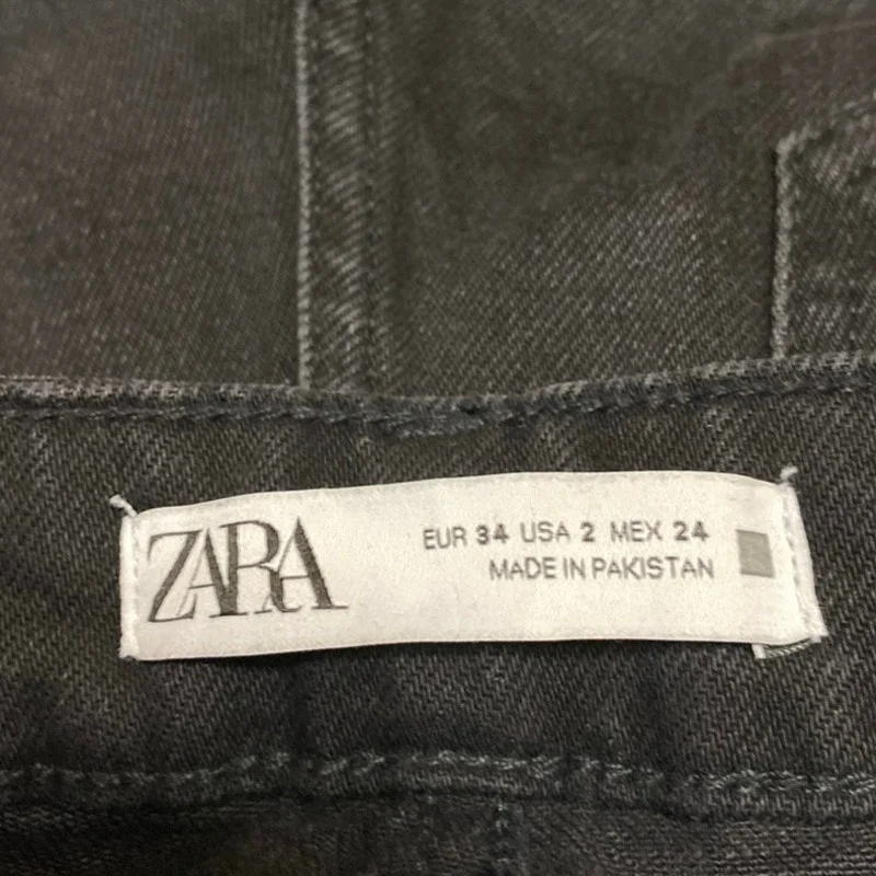 Zara Women's Black Wash High Waist Straight Tapered Leg Denim Jeans Pants Size 2 - Image 4