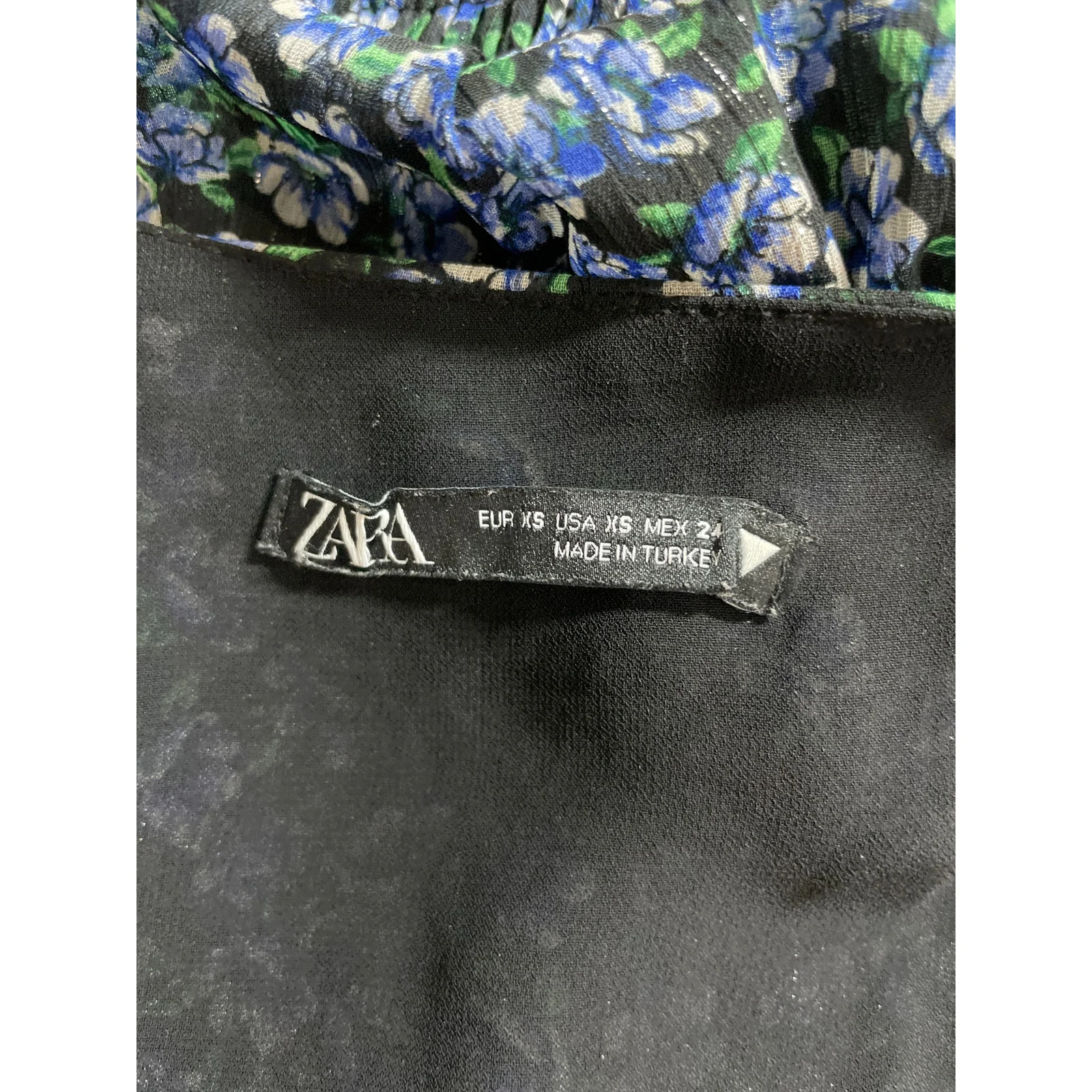 Zara Women's Blue Floral Long Puff Sleeve V Neck Faux Wrap Cropped Blouse Top XS - Image 5